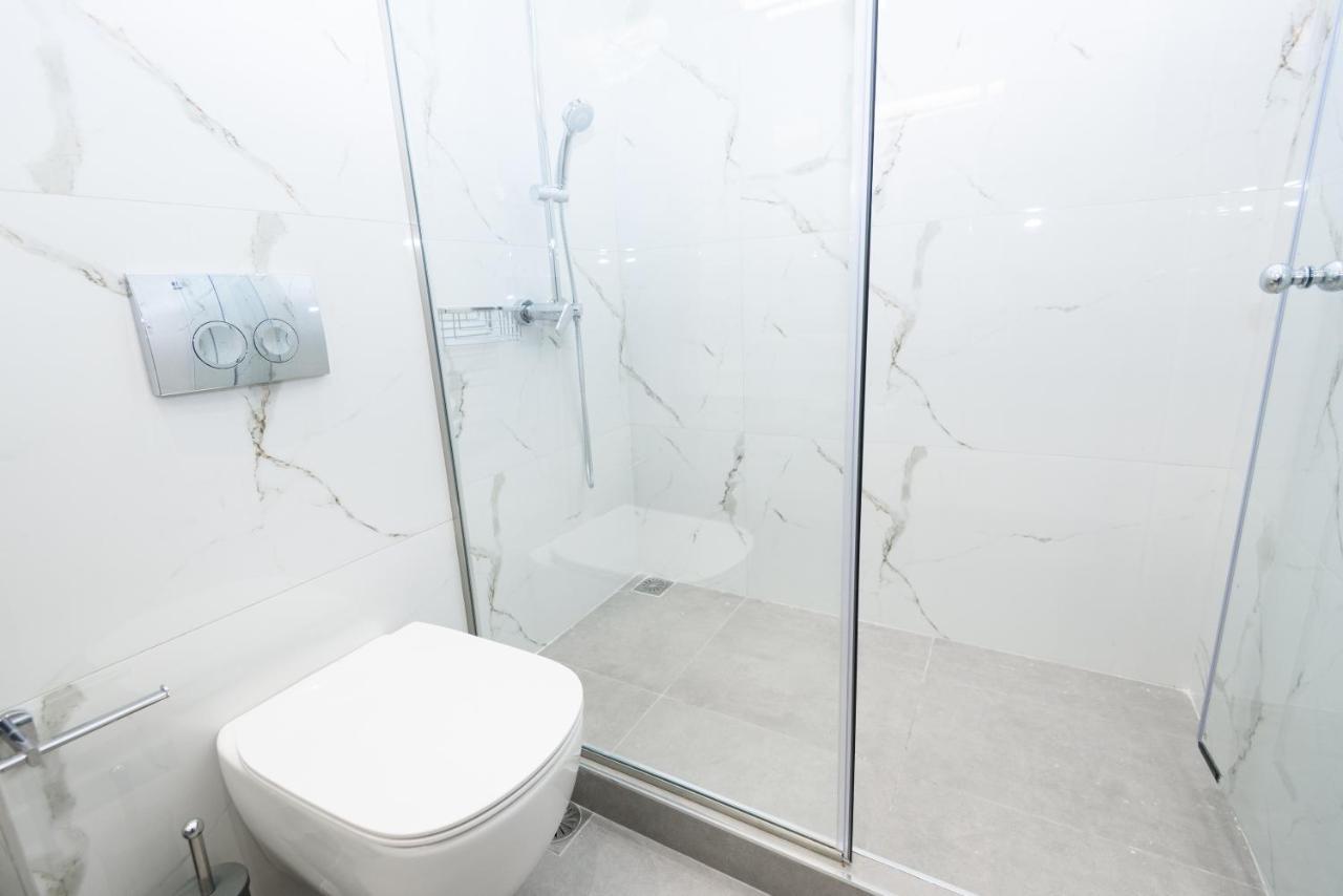 Apartament Crossroads Athens By Yha Zewnętrze zdjęcie