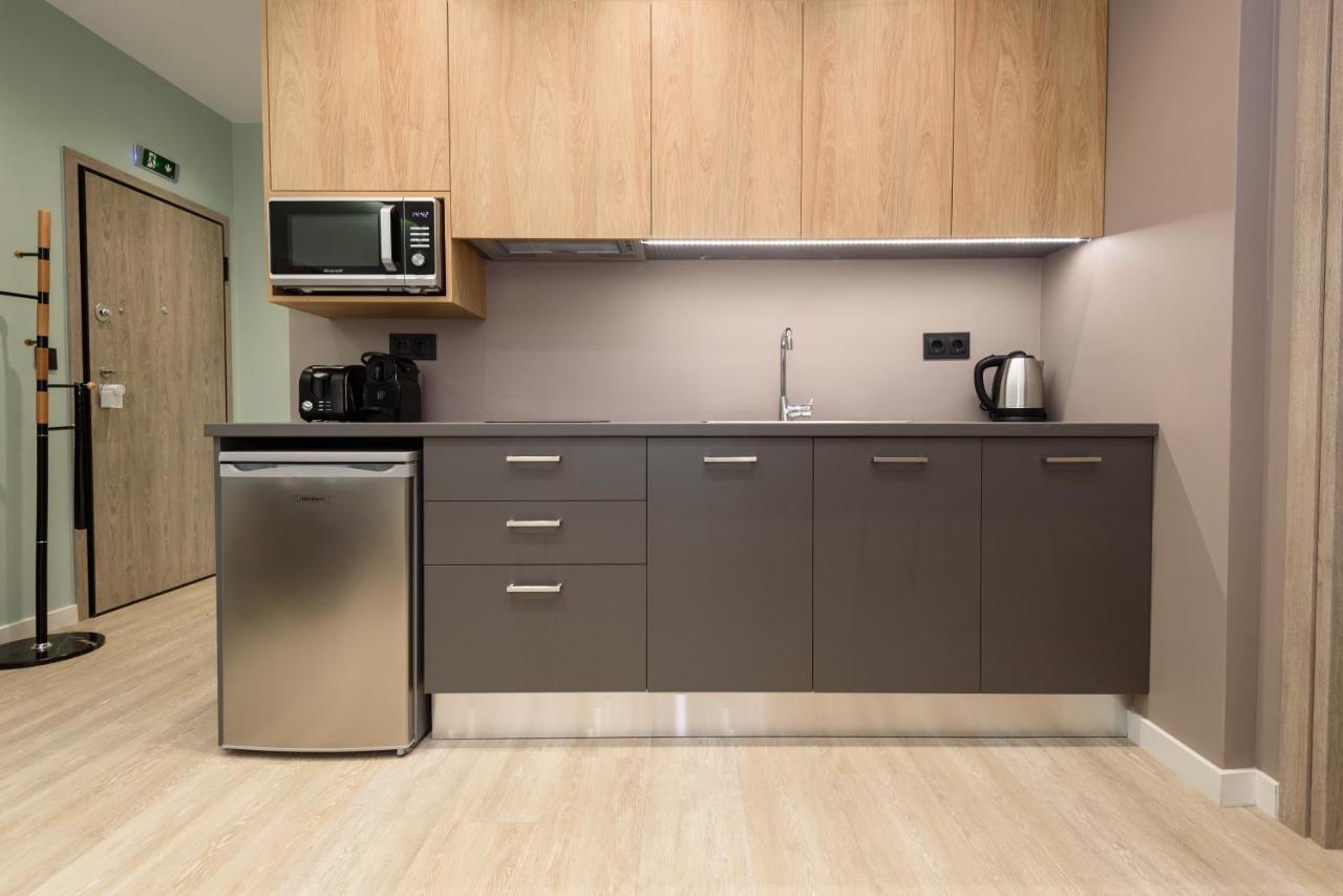 Apartament Crossroads Athens By Yha Zewnętrze zdjęcie